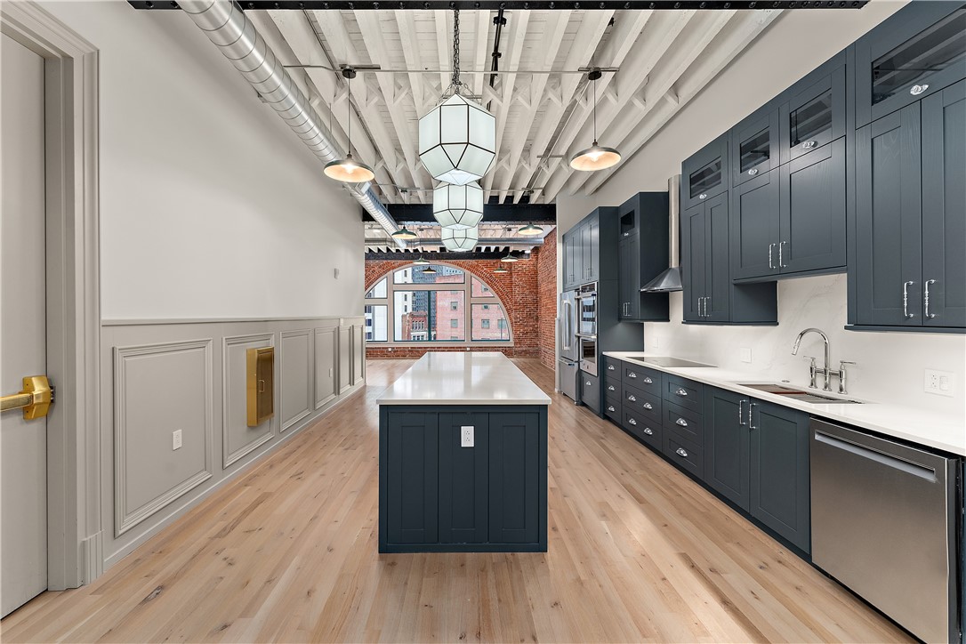 915 Liberty Avenue 701