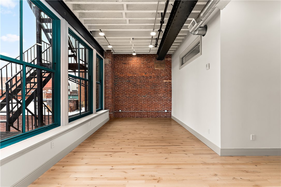 915 Liberty Avenue 701