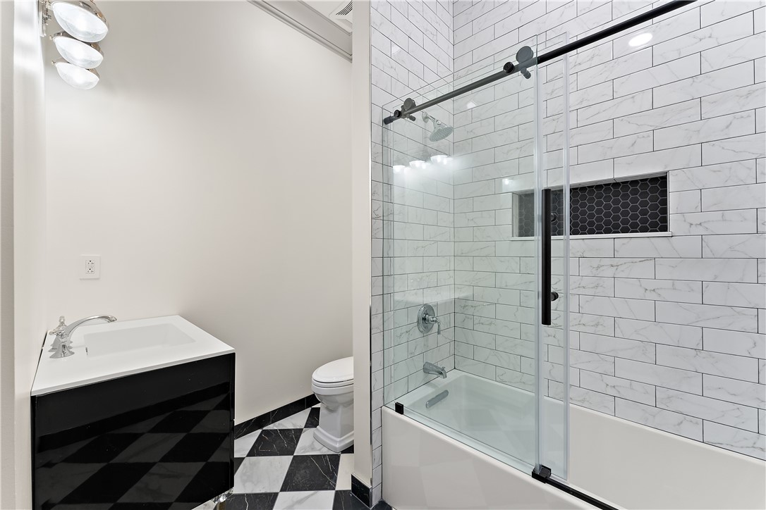 915 Liberty Avenue 701