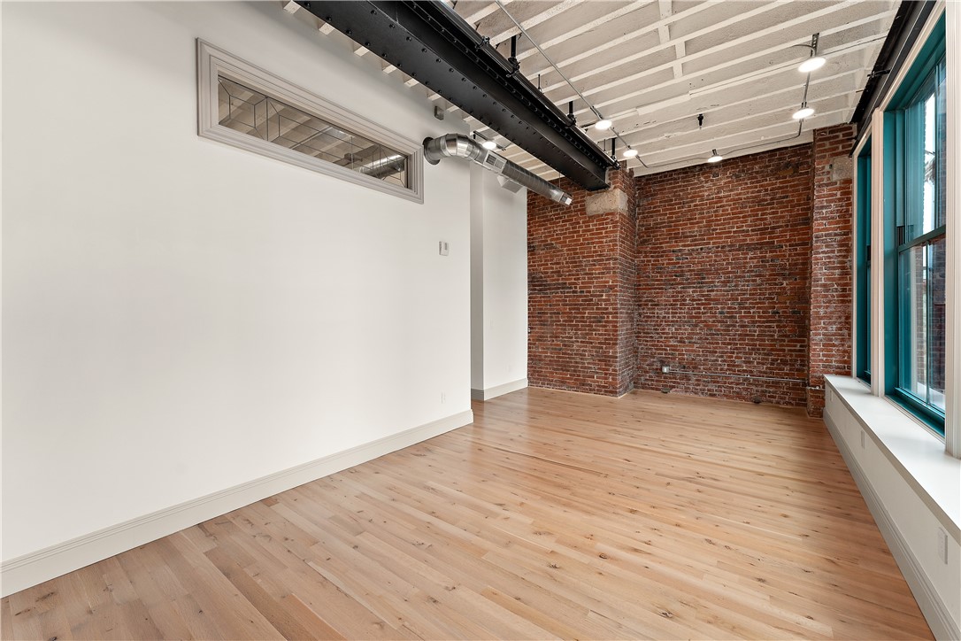 915 Liberty Avenue 701