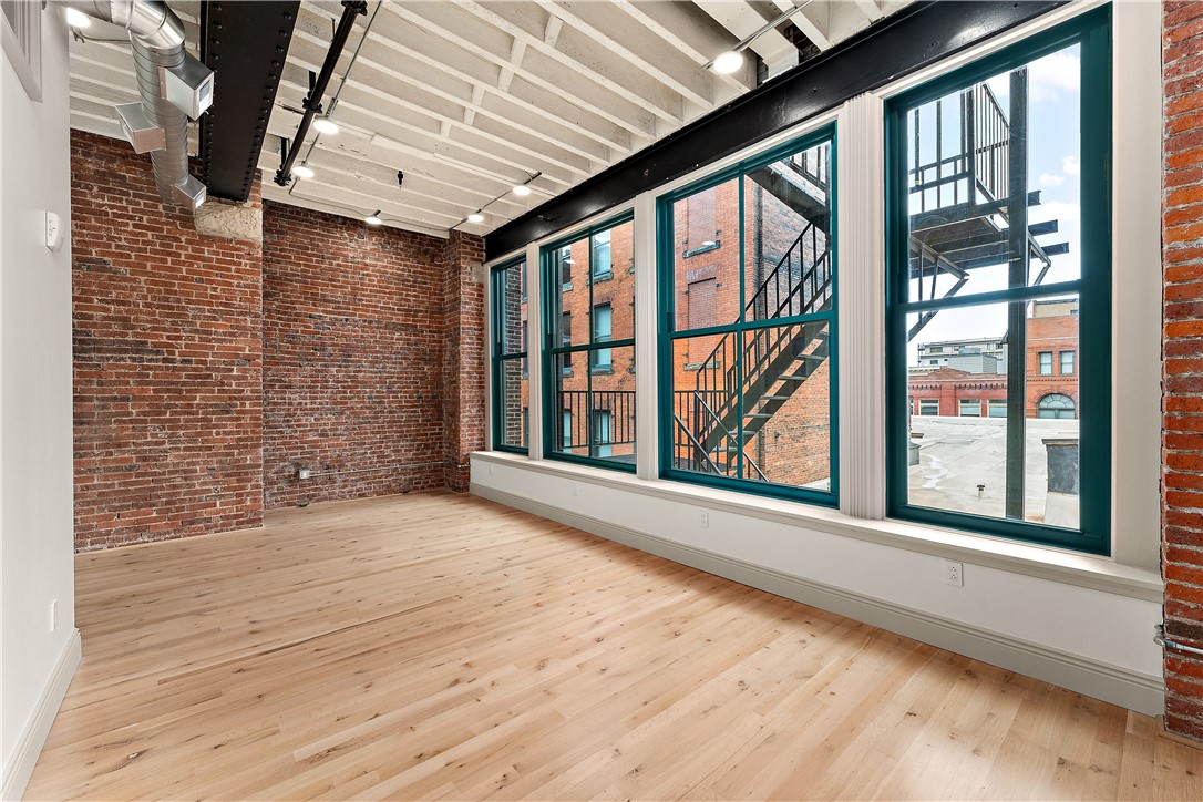 915 Liberty Avenue 701