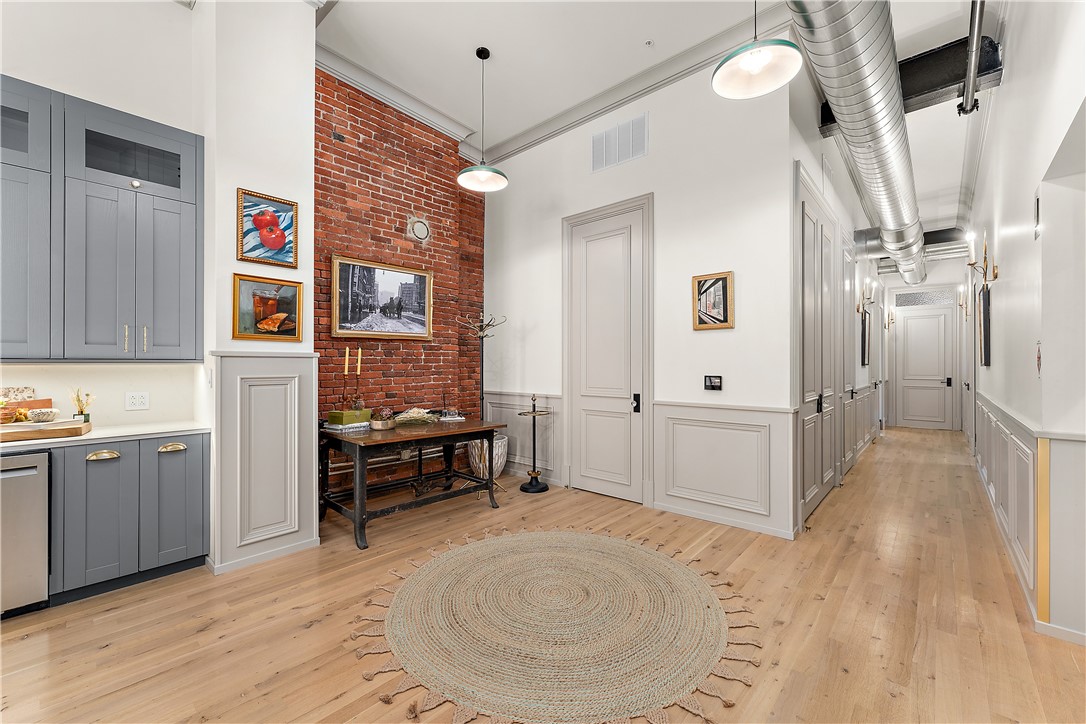 915 Liberty Avenue 801