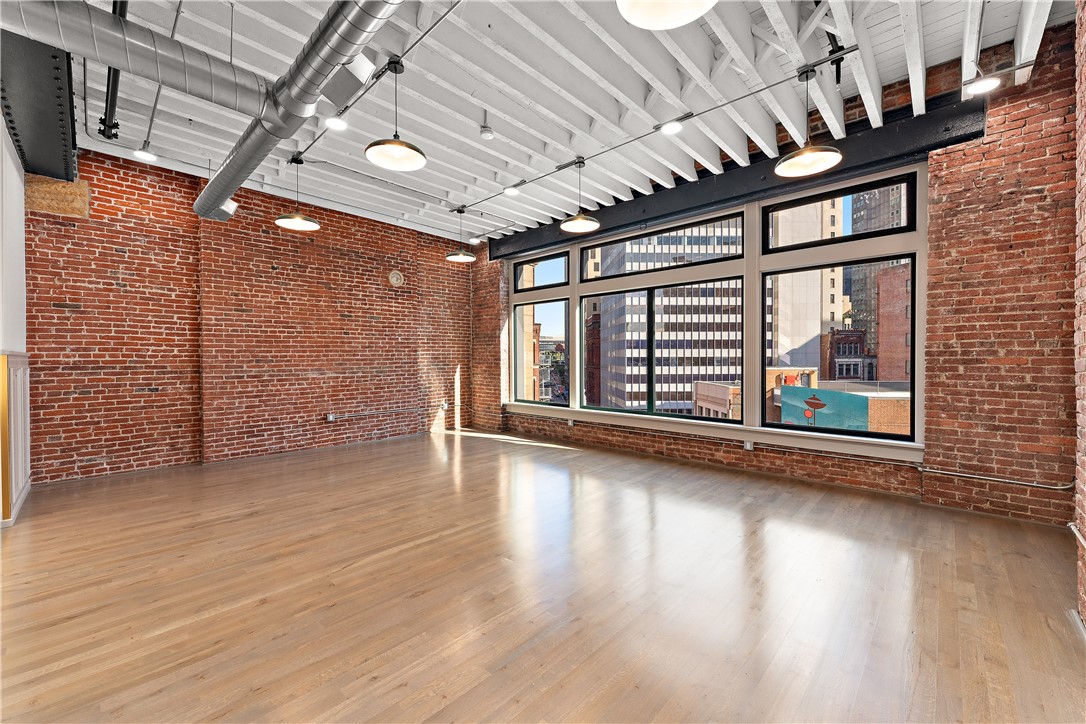 915 Liberty Avenue 601