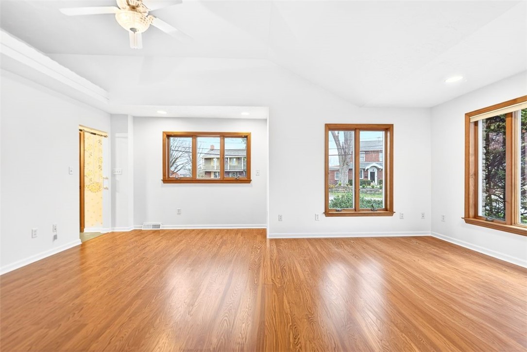 2 Terraceview Ave