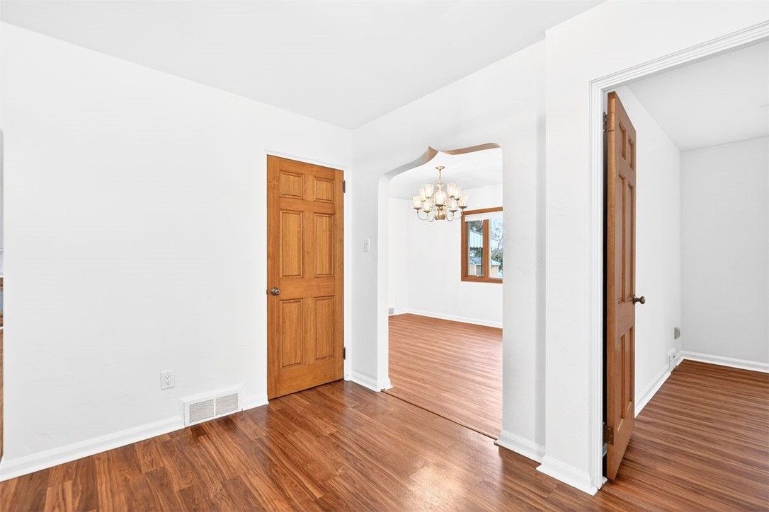 2 Terraceview Ave
