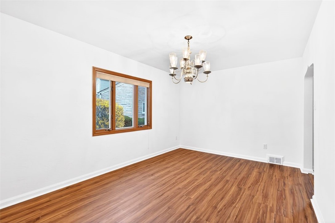 2 Terraceview Ave