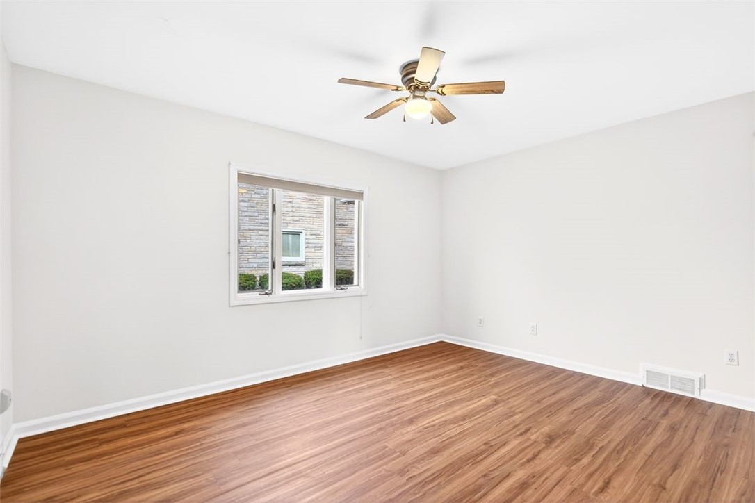 2 Terraceview Ave