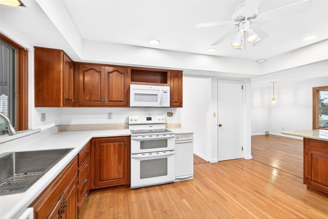 2 Terraceview Ave