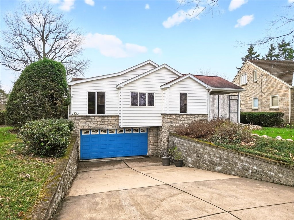 2 Terraceview Ave