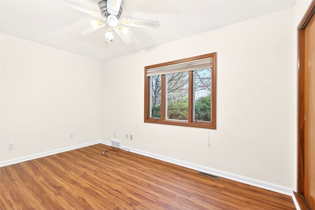 2 Terraceview Ave