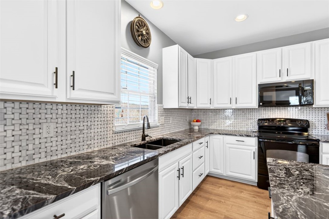 6021 Independence Dr