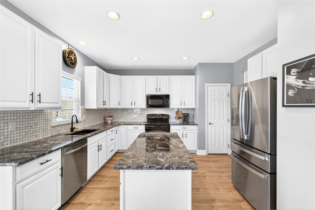 6021 Independence Dr