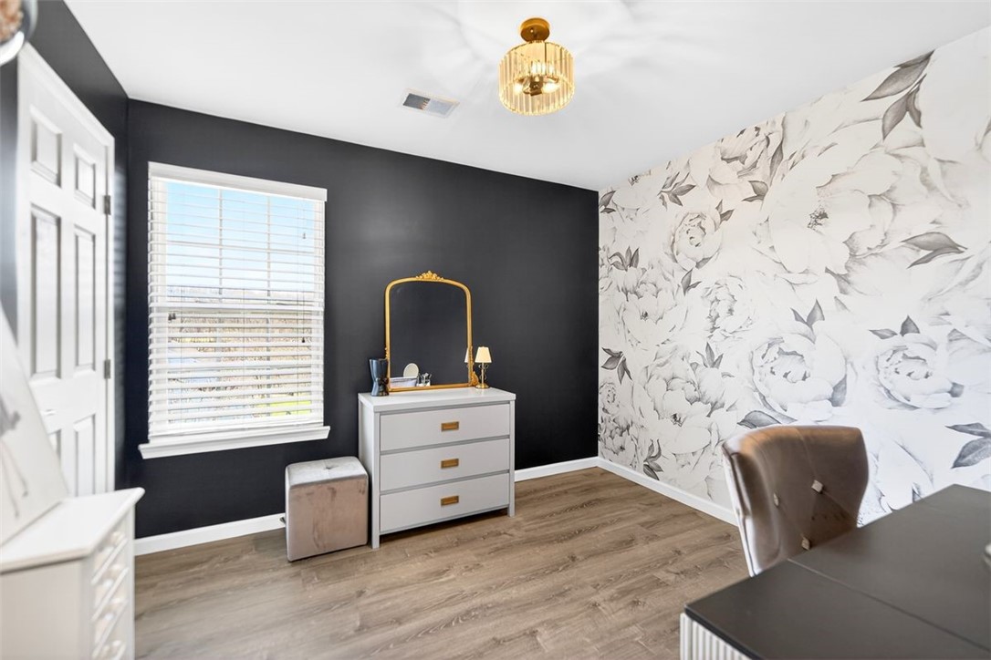 6021 Independence Dr