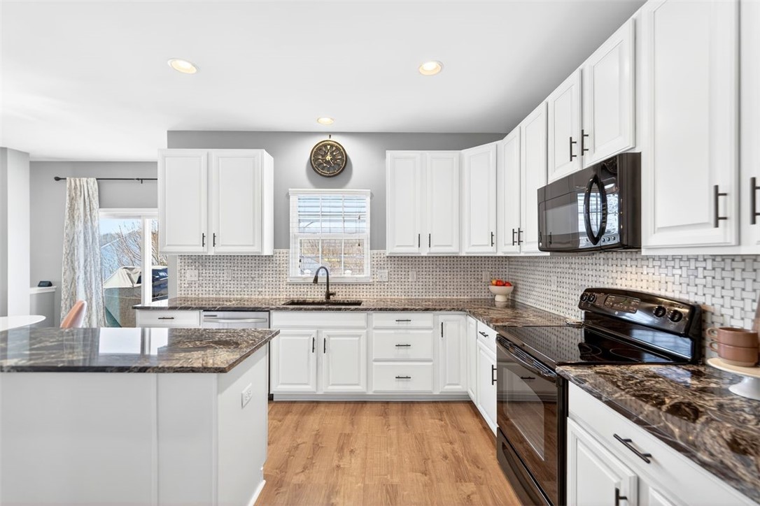 6021 Independence Dr