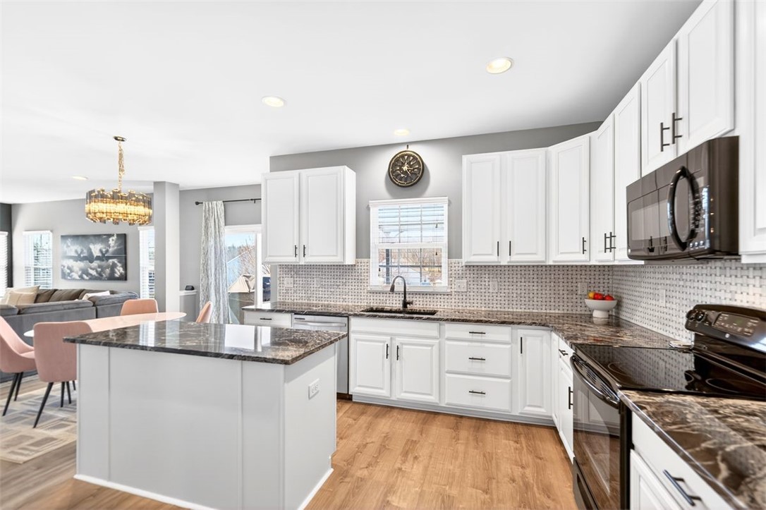 6021 Independence Dr