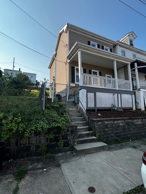 313 Natchez St