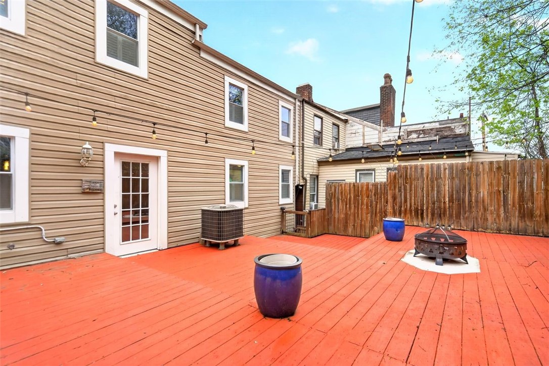 25 Greeley St