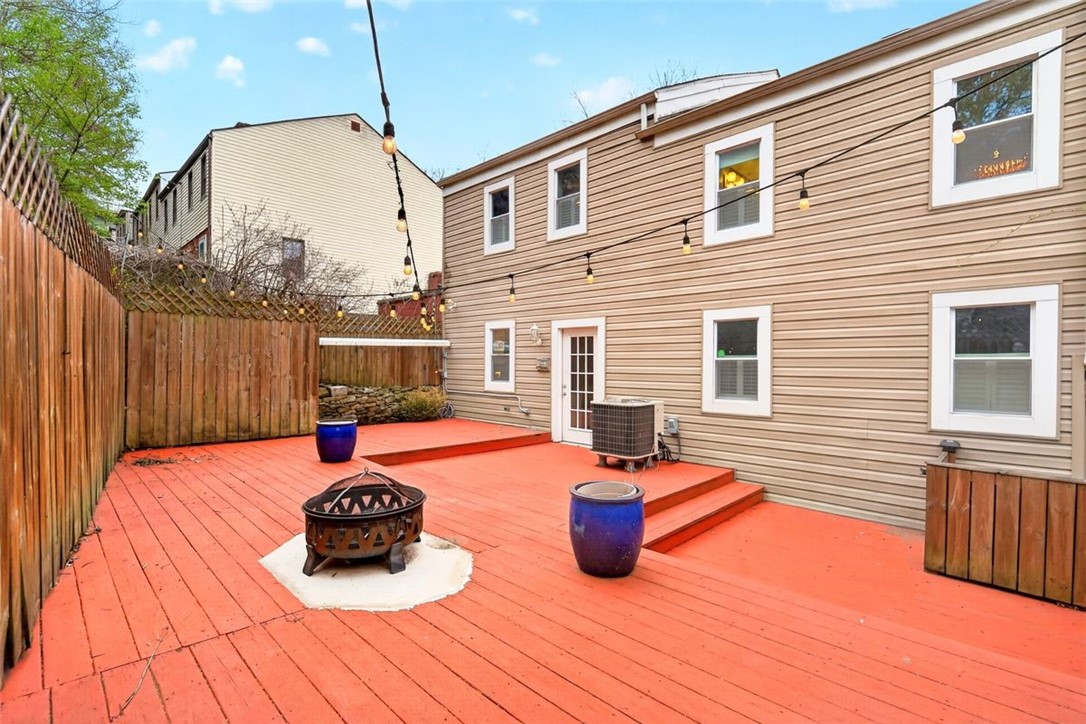 25 Greeley St