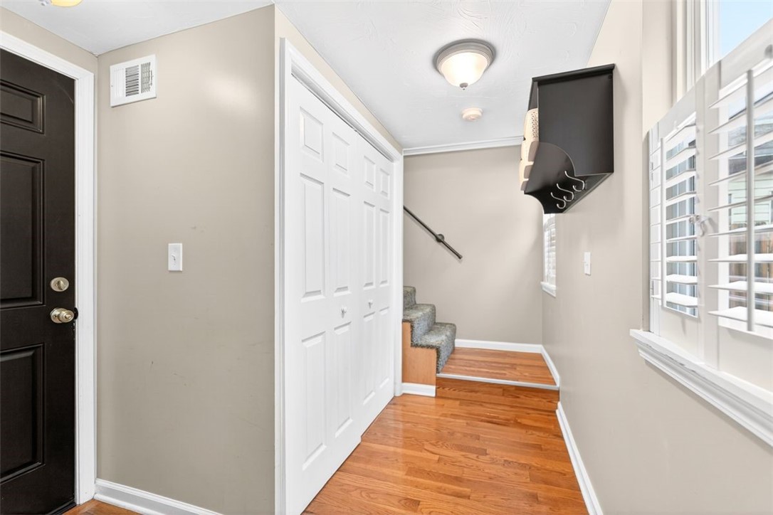25 Greeley St