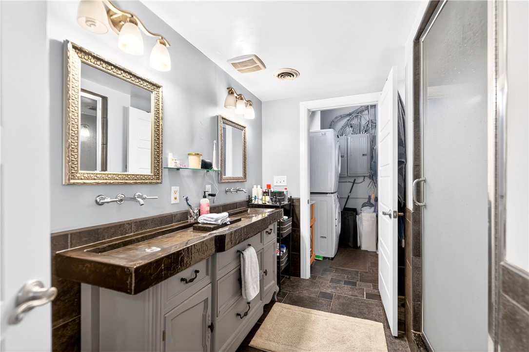 2250 Mary St 315