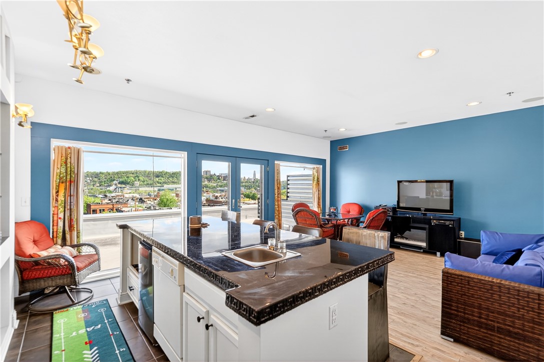 2250 Mary St 315