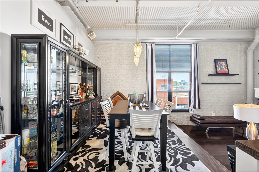 2250 Mary St 315