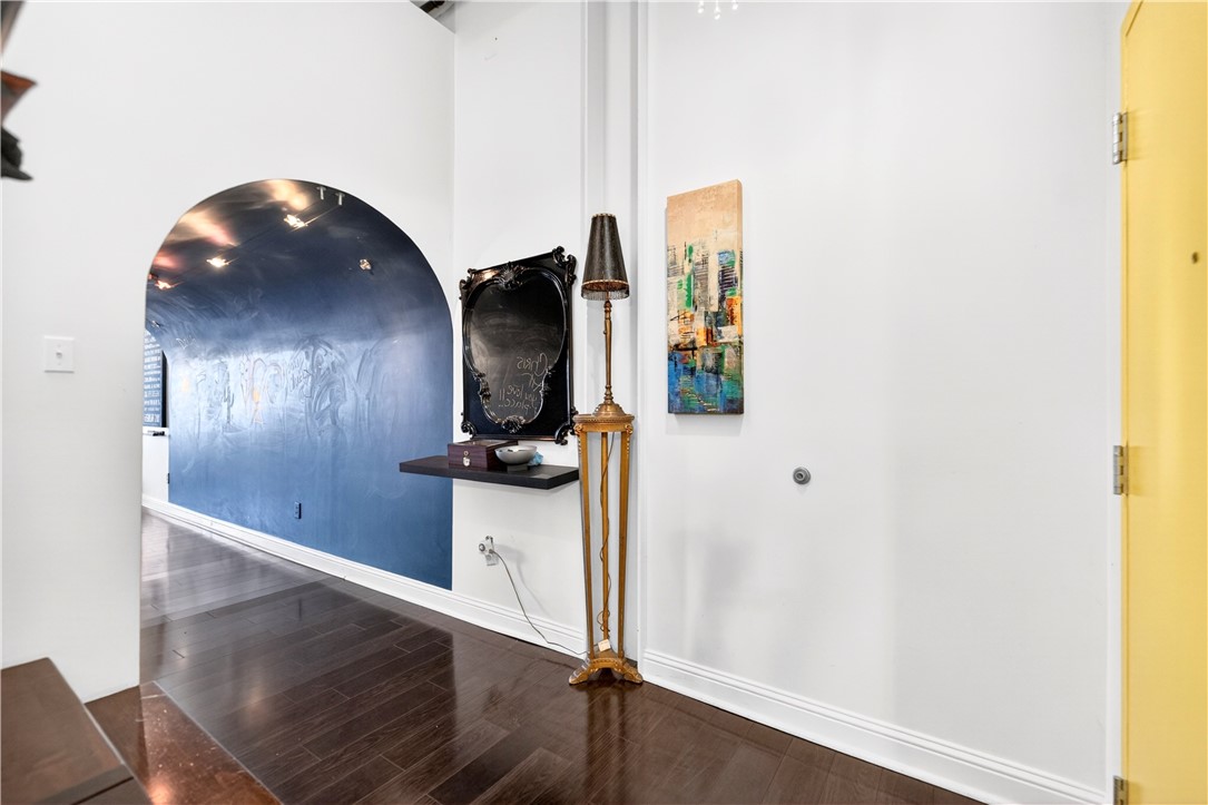 2250 Mary St 315
