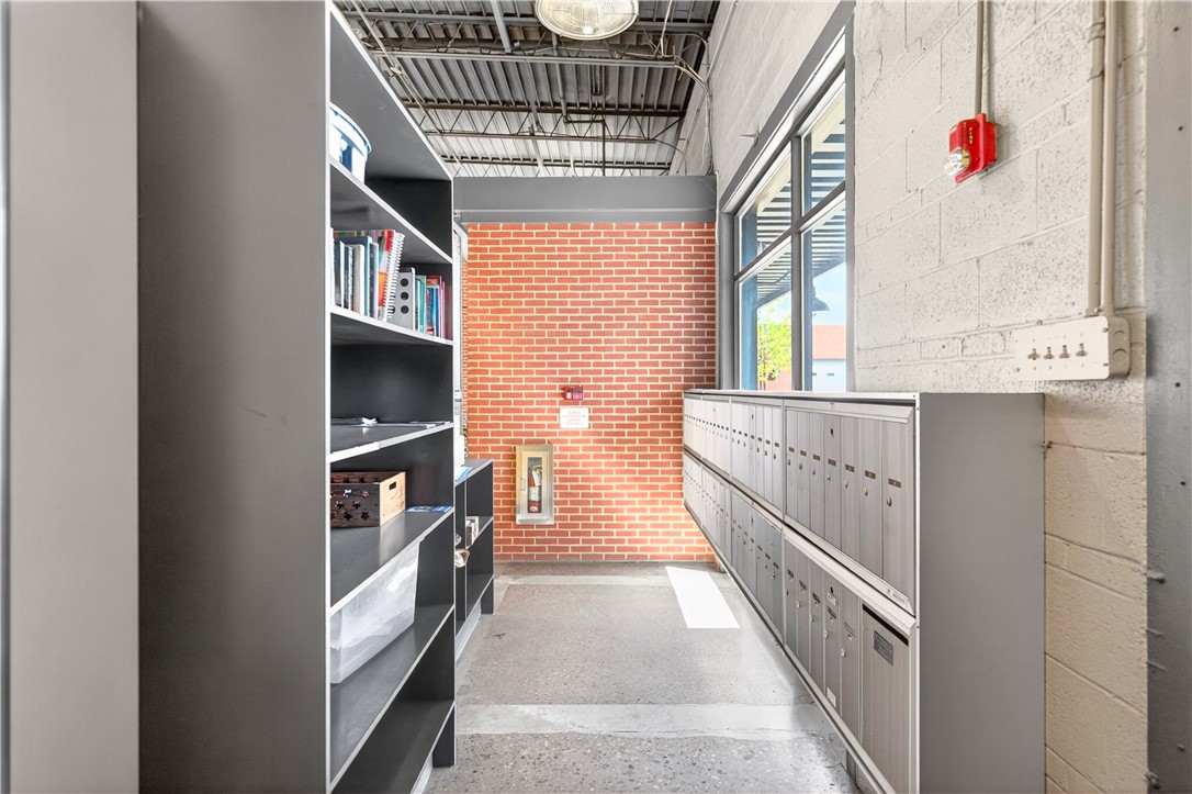 2250 Mary St 315