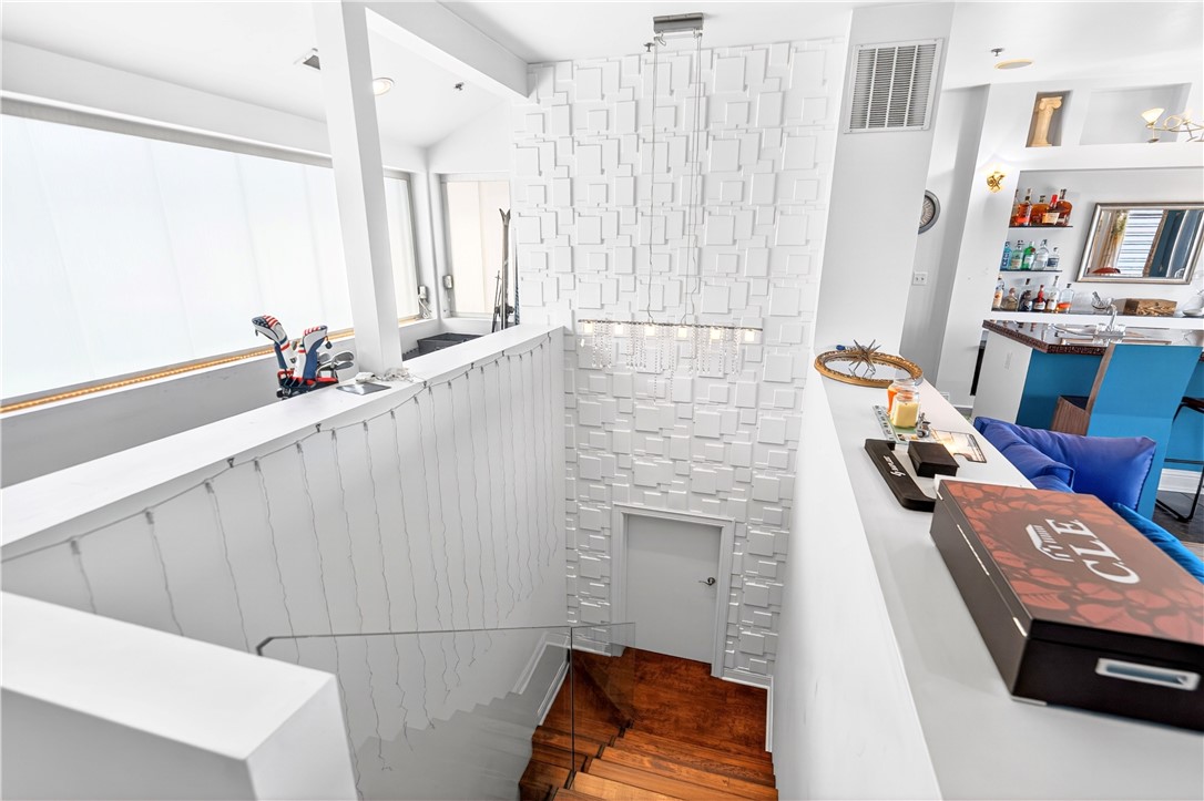 2250 Mary St 315