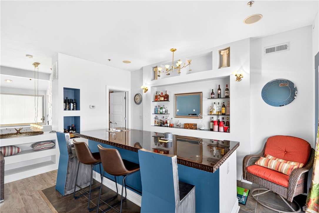 2250 Mary St 315