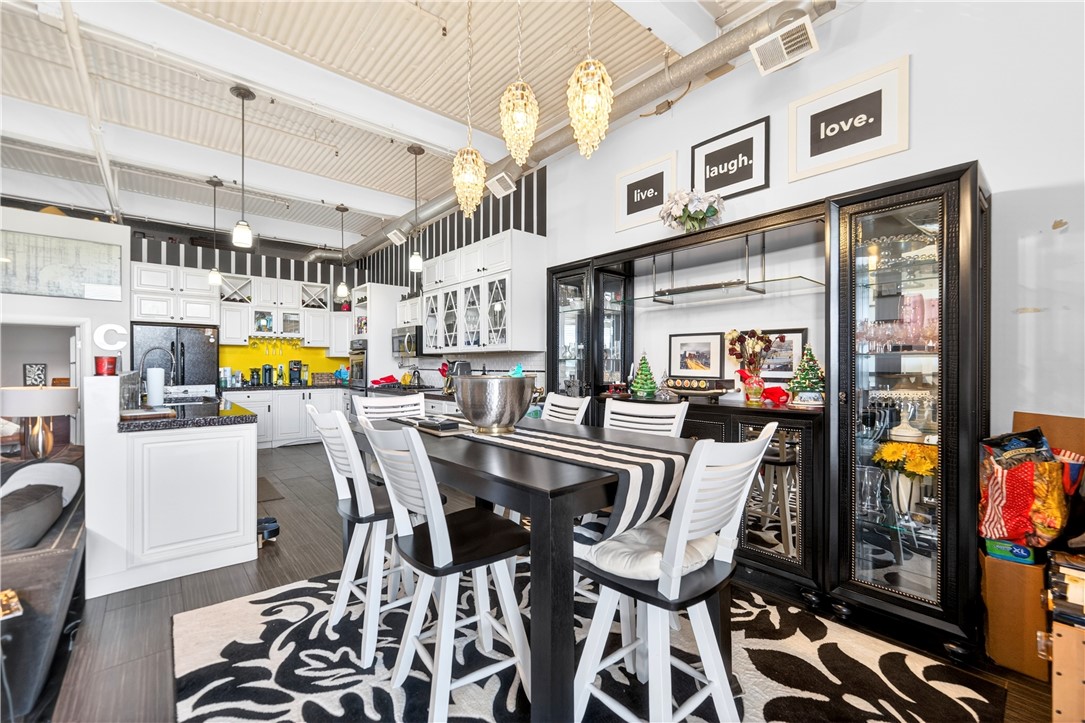 2250 Mary St 315