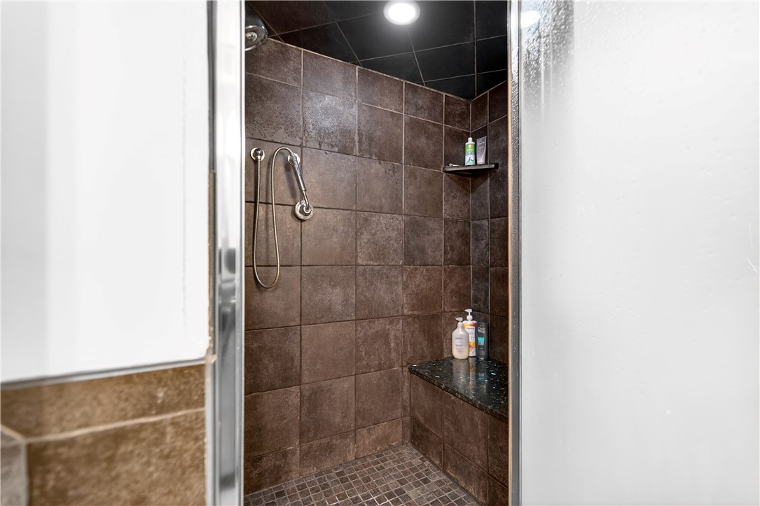 2250 Mary St 315