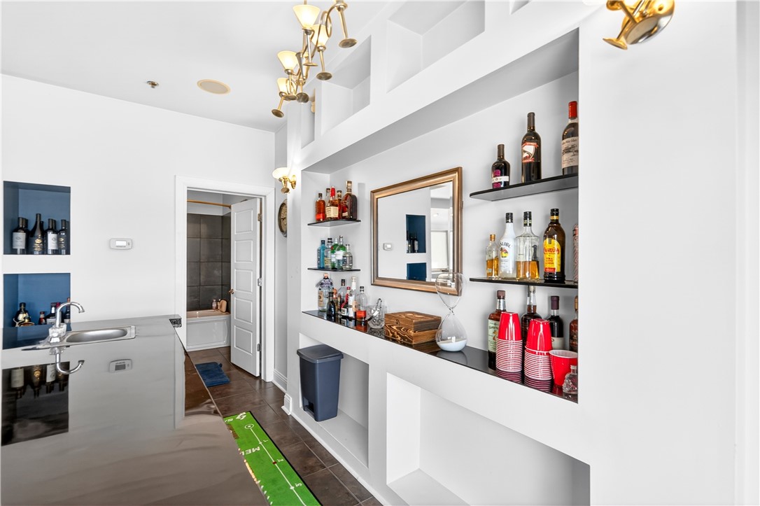 2250 Mary St 315