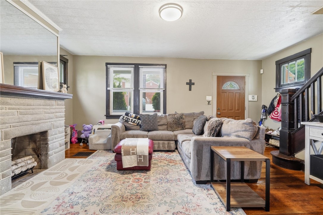 1732 Warriors Rd