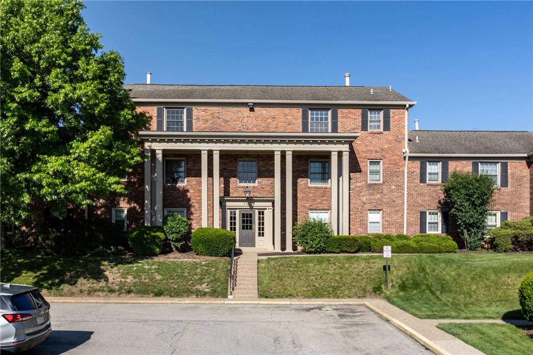126 Jamestown Ct C