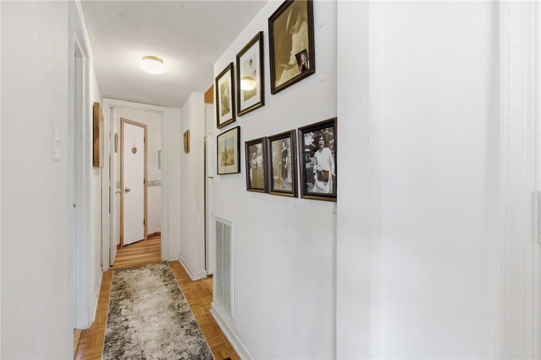 126 Jamestown Ct C