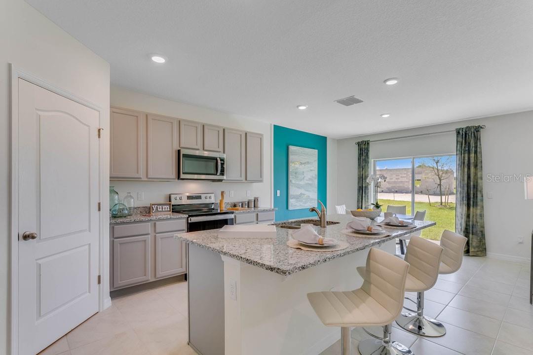 3545 SUNGROVE CIR
