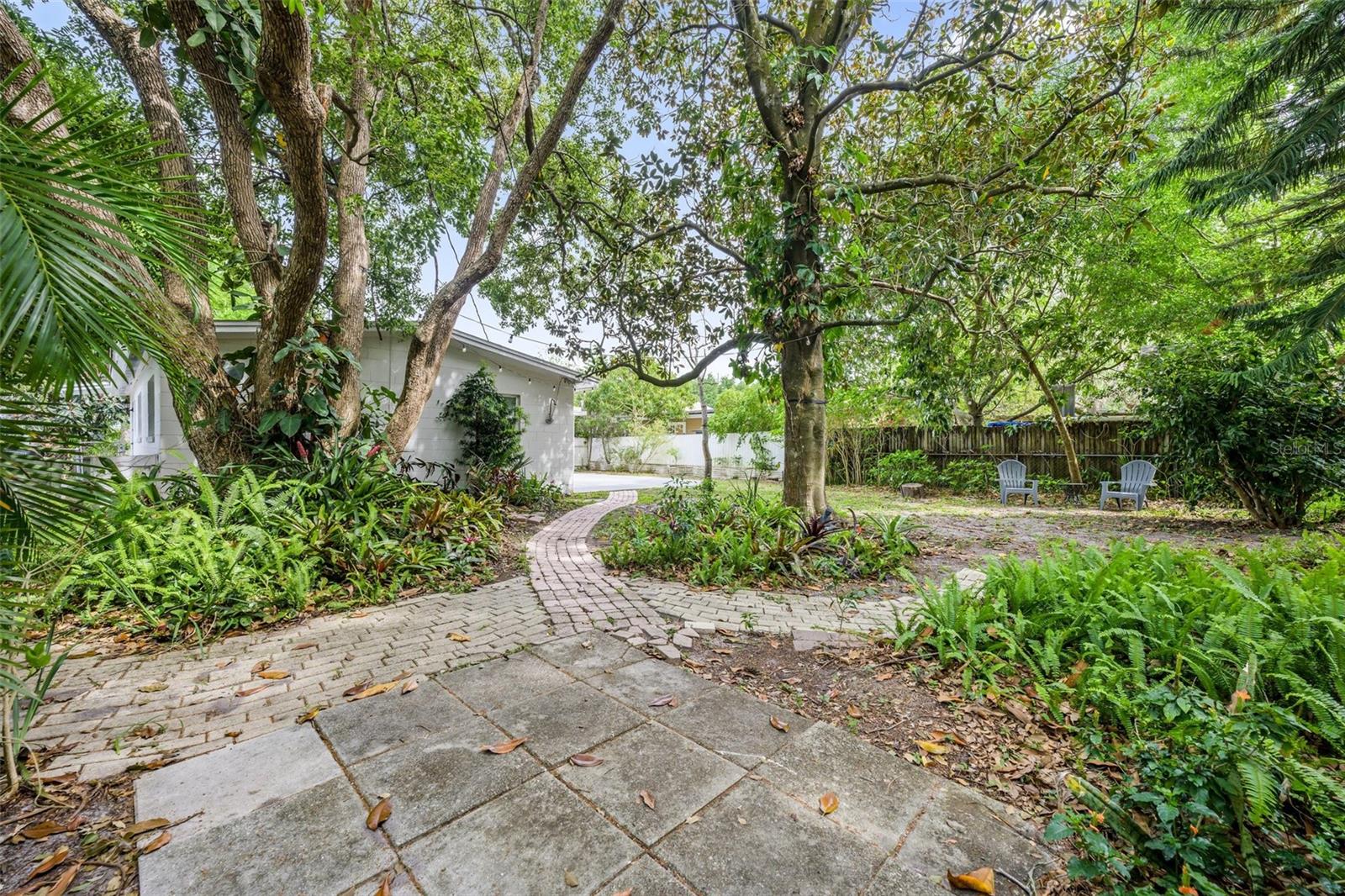 1210 BENNETT RD