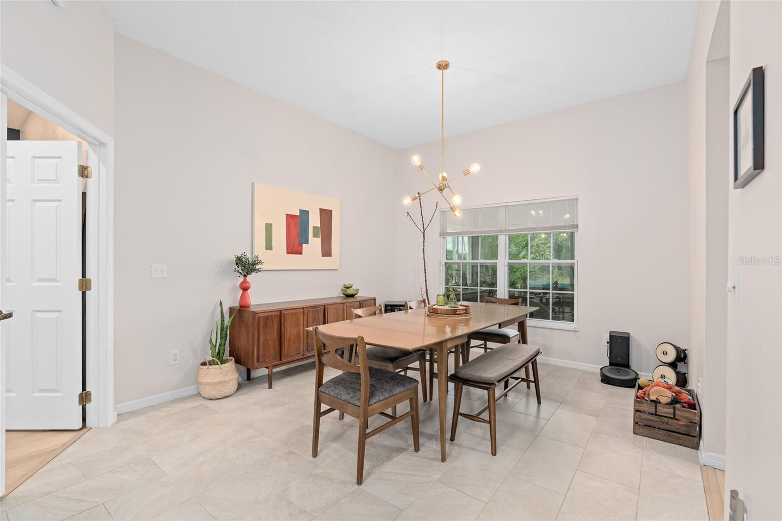 855 SILVERADO CT