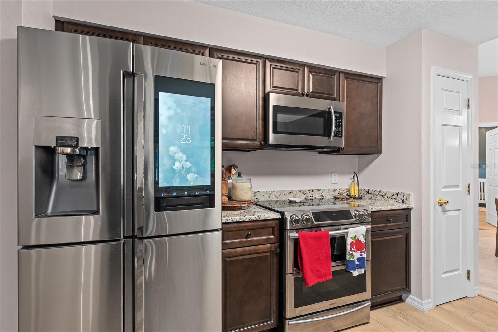 855 SILVERADO CT