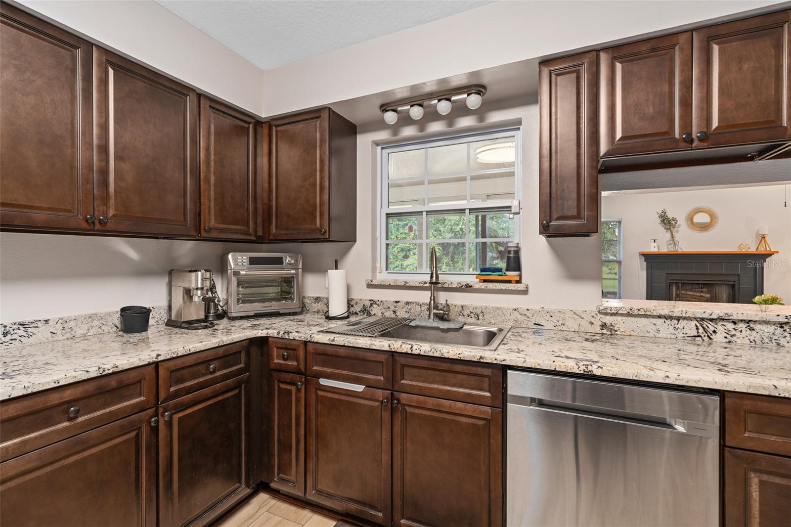 855 SILVERADO CT