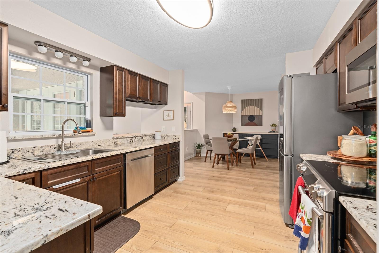 855 SILVERADO CT