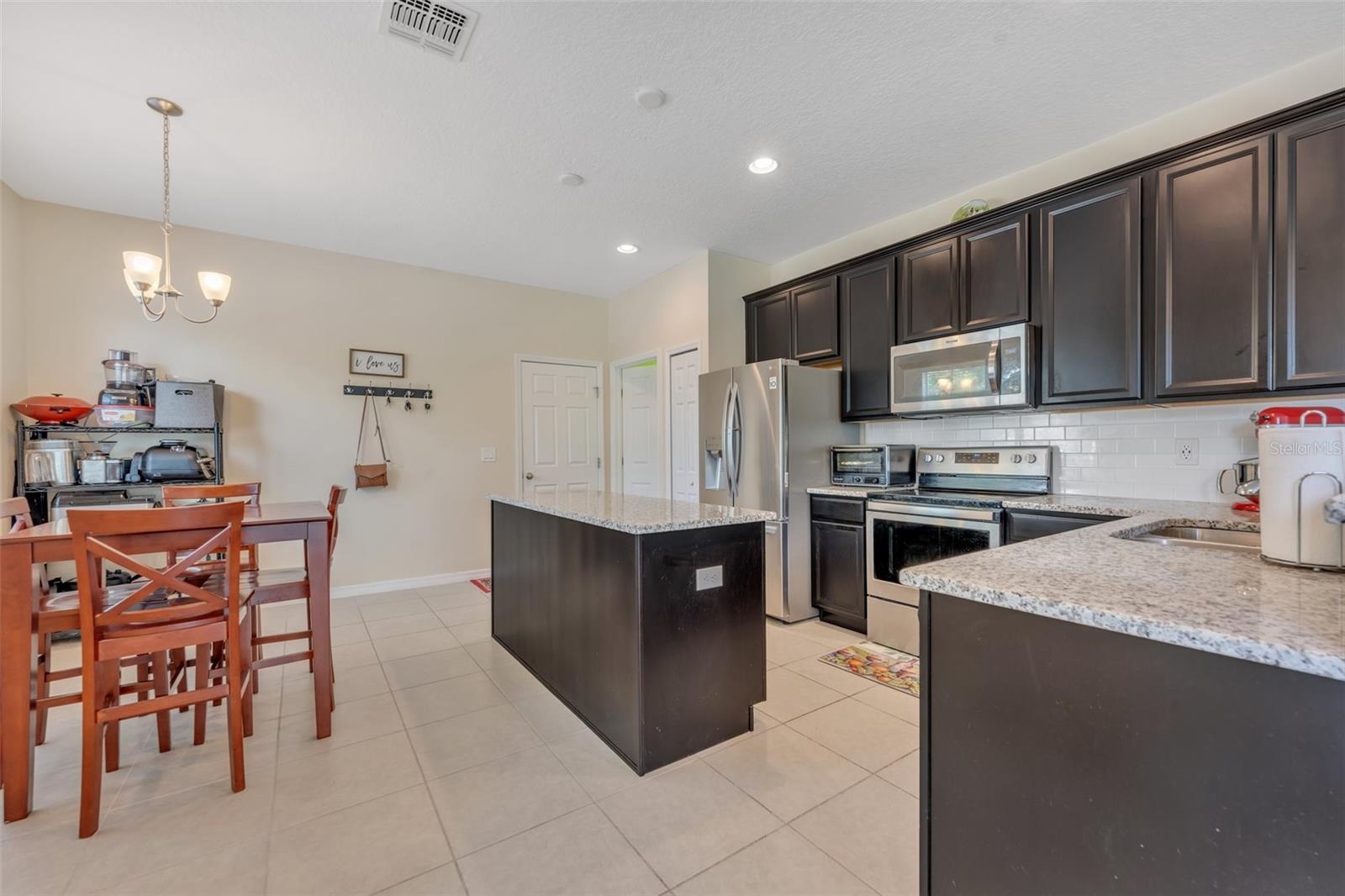 4851 CLIVEDEN LOOP