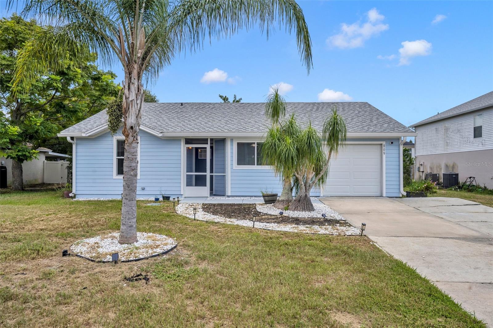 809 MENTMORE CIR
