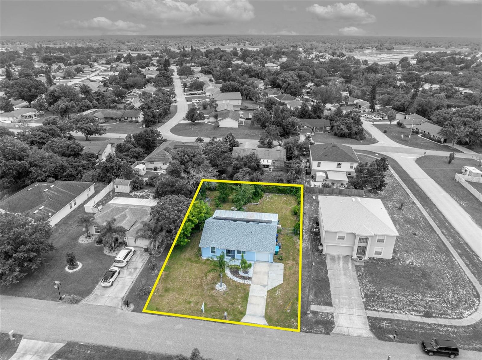 809 MENTMORE CIR
