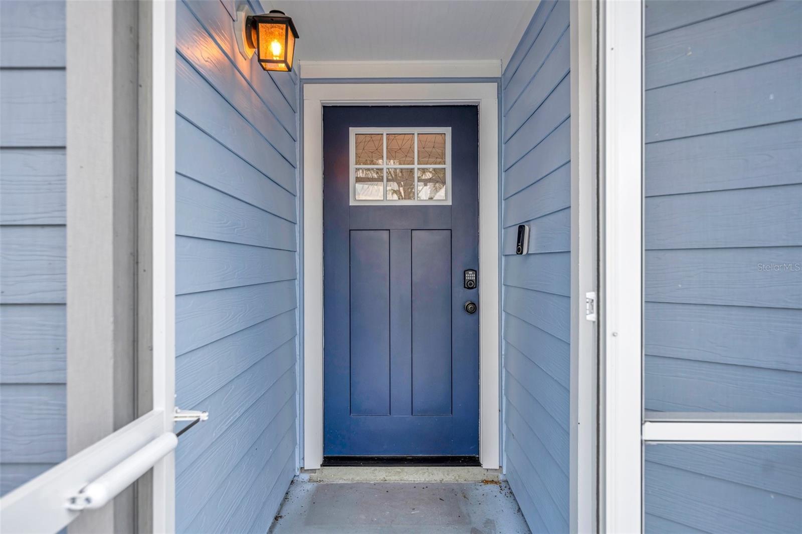 809 MENTMORE CIR