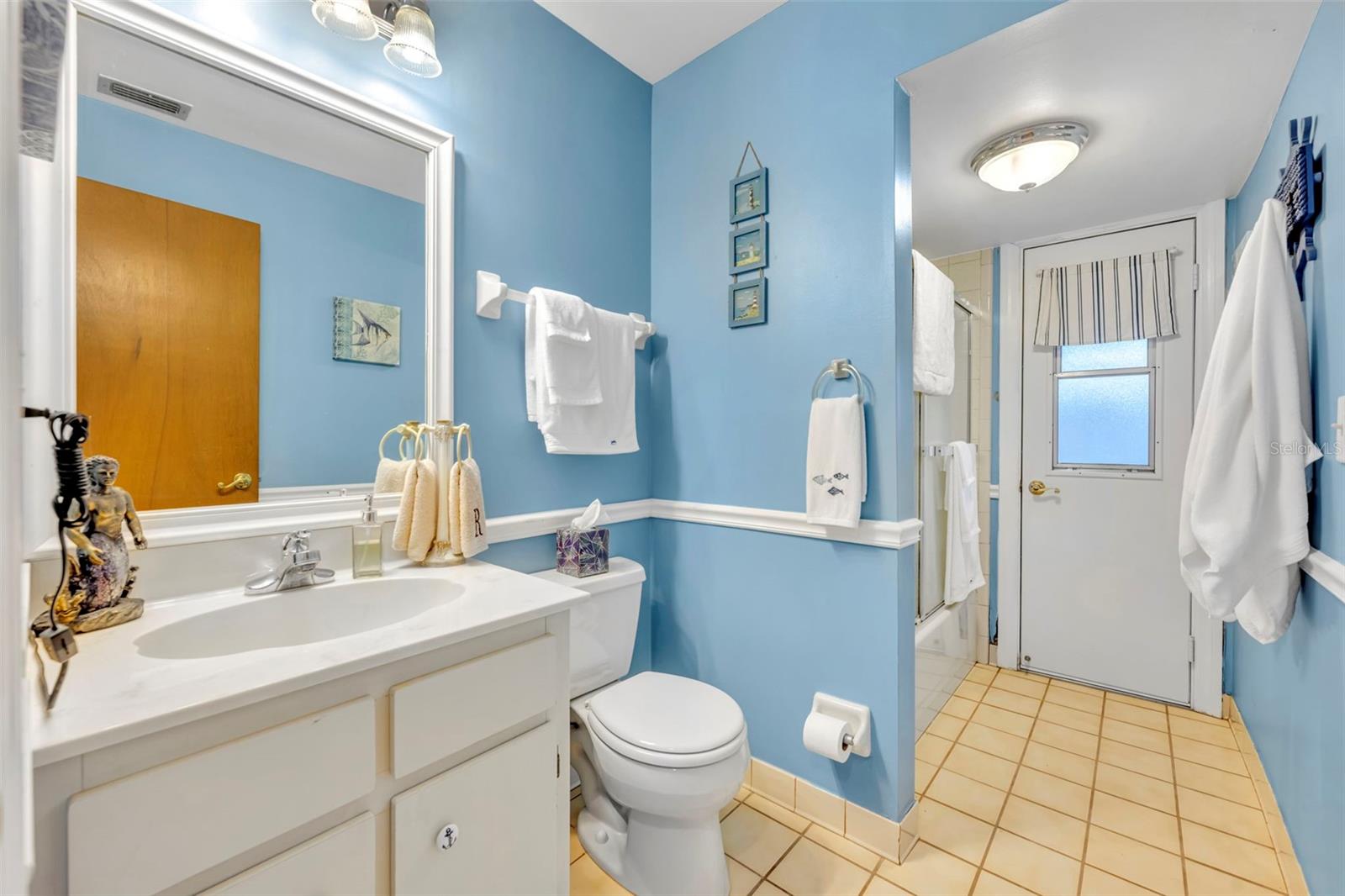 4956 EASTER CIR #1