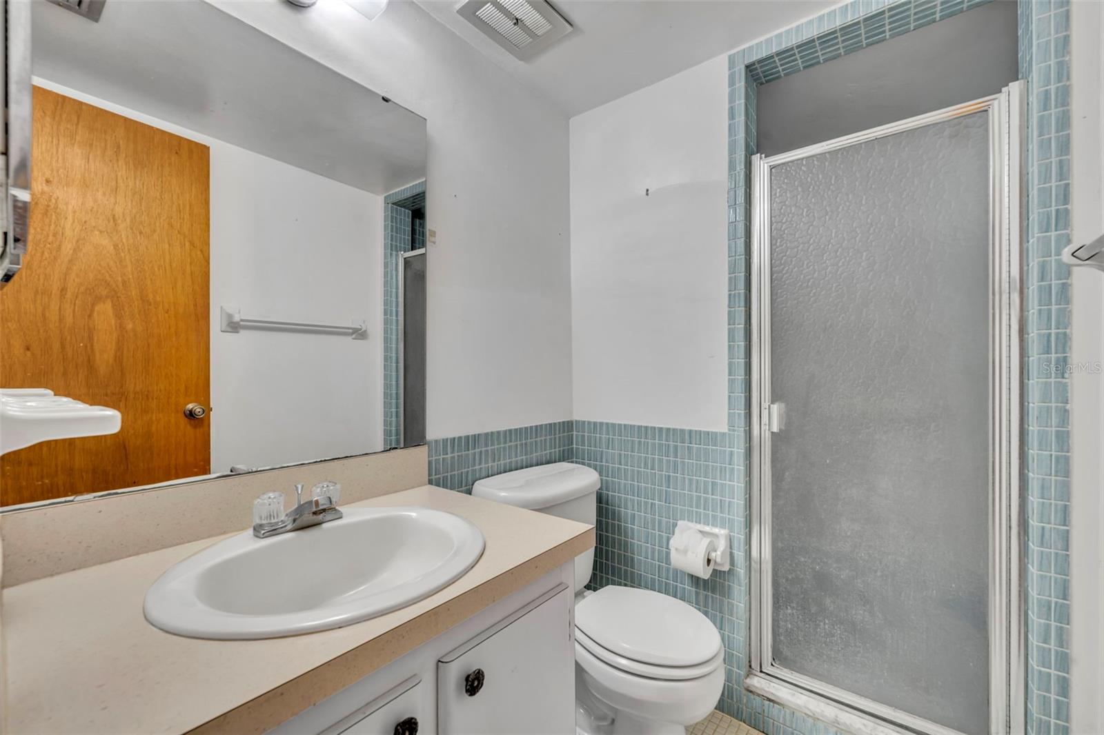 1250 S DENNING DR #104