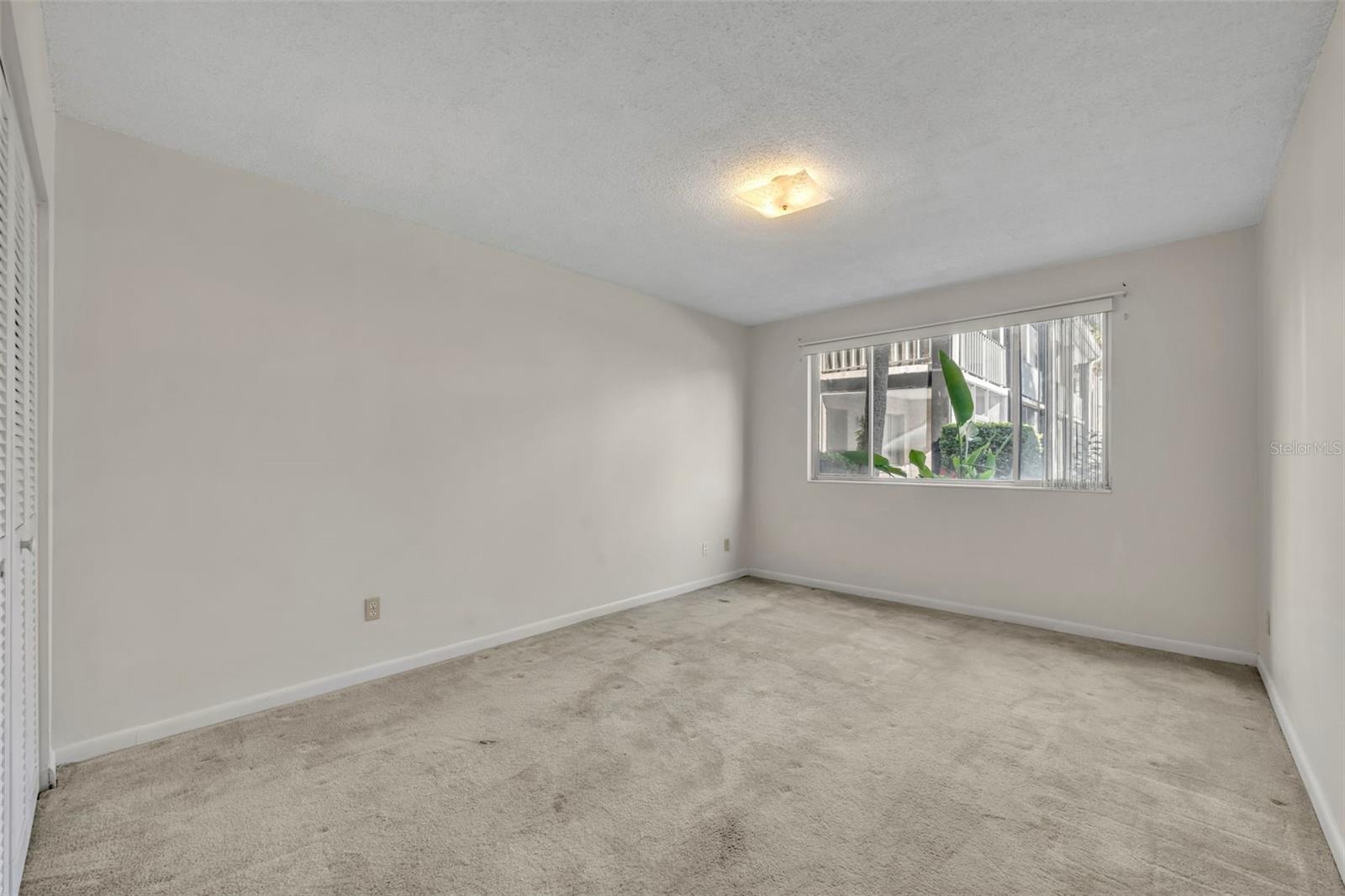 1250 S DENNING DR #104