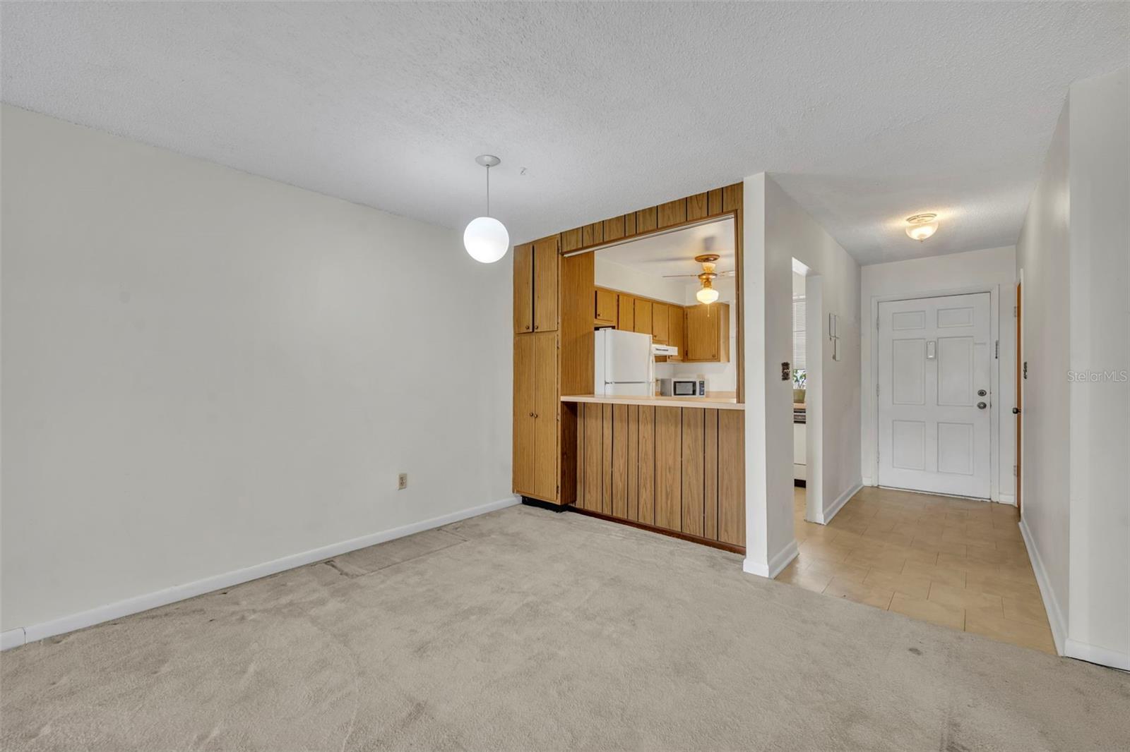 1250 S DENNING DR #104